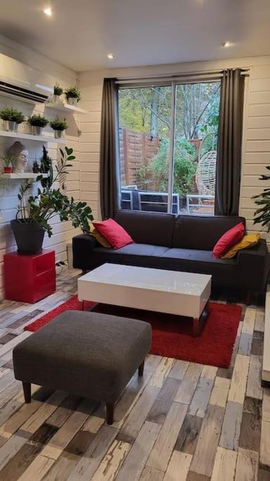Chalet Dans Un Parc Privatif Arbore